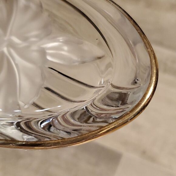 Vintage Small Oval Flower Heavy Bowl - Picture 2 of 3